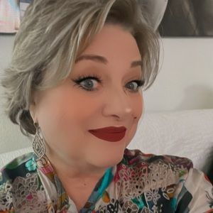 Meet your Posher, Gigi